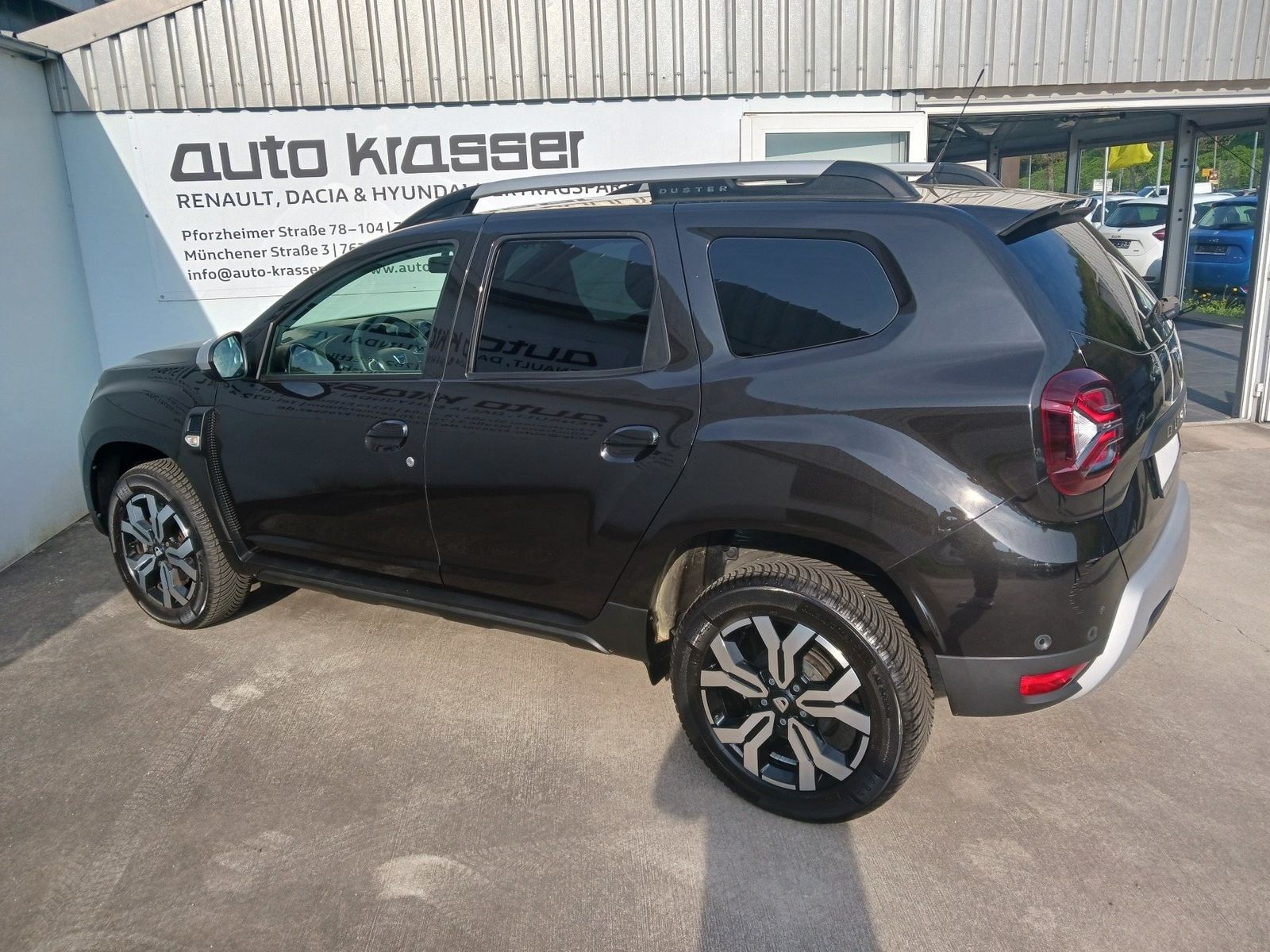 Dacia Duster Prestige TCe 150 EDC - Samsaru's Car Outlet