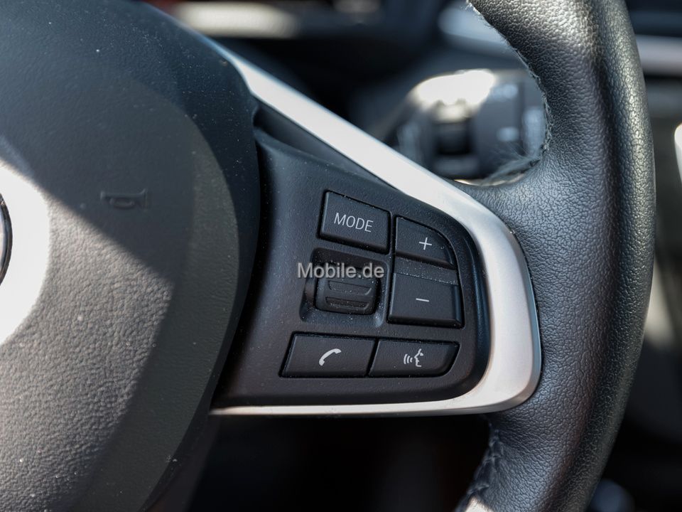 BMW X1 xDrive25e Sport Line Steptronic - Samsaru's Car Outlet