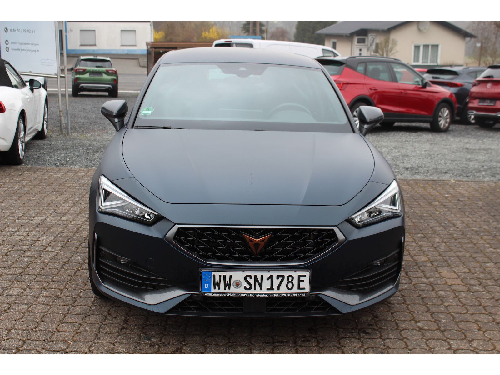 Cupra Leon VZ e-Hybrid - Samsaru's Car Outlet