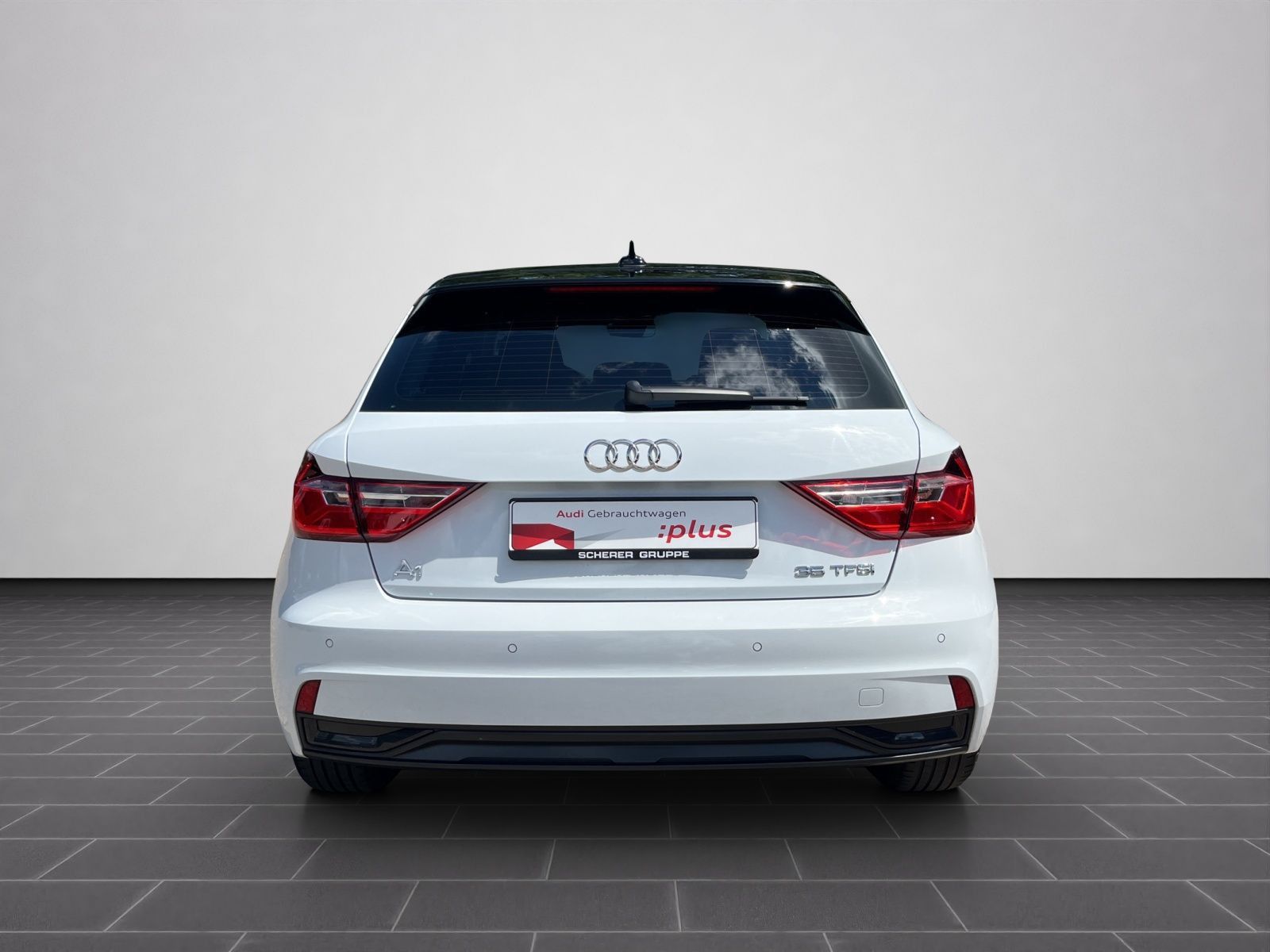 Audi A1 Sportback 1.5 TFSI S-TRONIC - Samsaru's Car Outlet