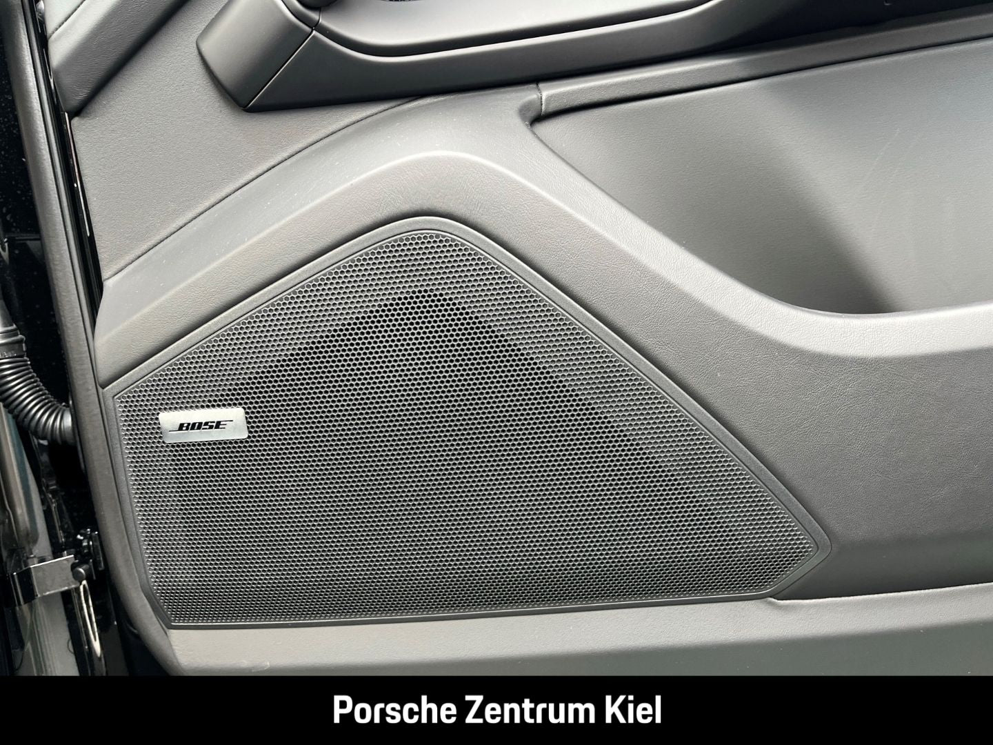 Porsche Cayenne E-Hybrid BOSE Panoramadach InnoDrive