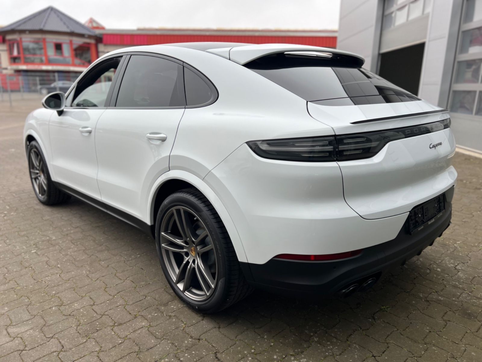 Porsche CAYENNE COUPE PLATINUM EDITION, SPORT CHRONO