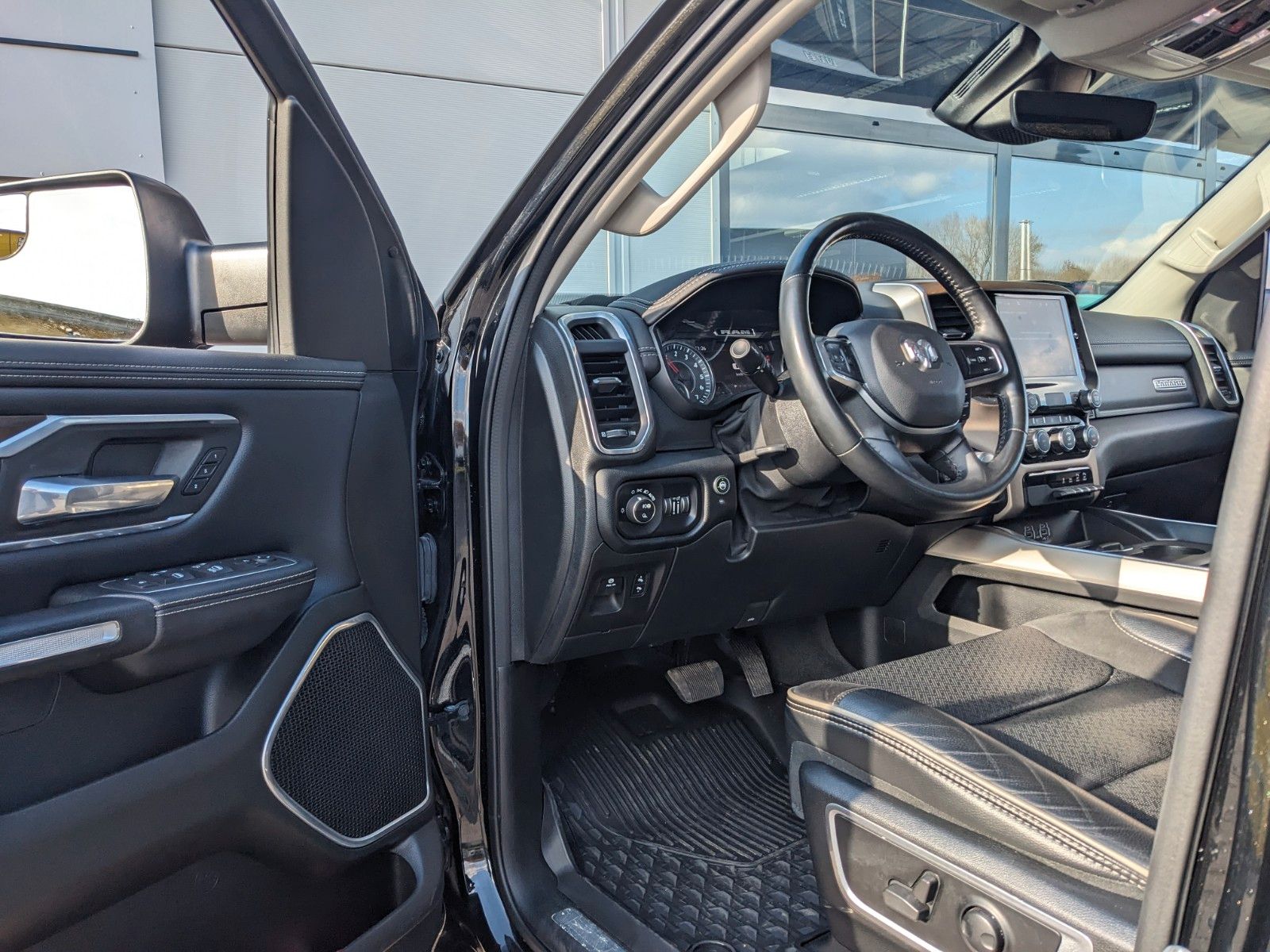 Dodge RAM 1500  Laramie  HEMI 5.7 LPG-Gas E-TORQUE 4x4
