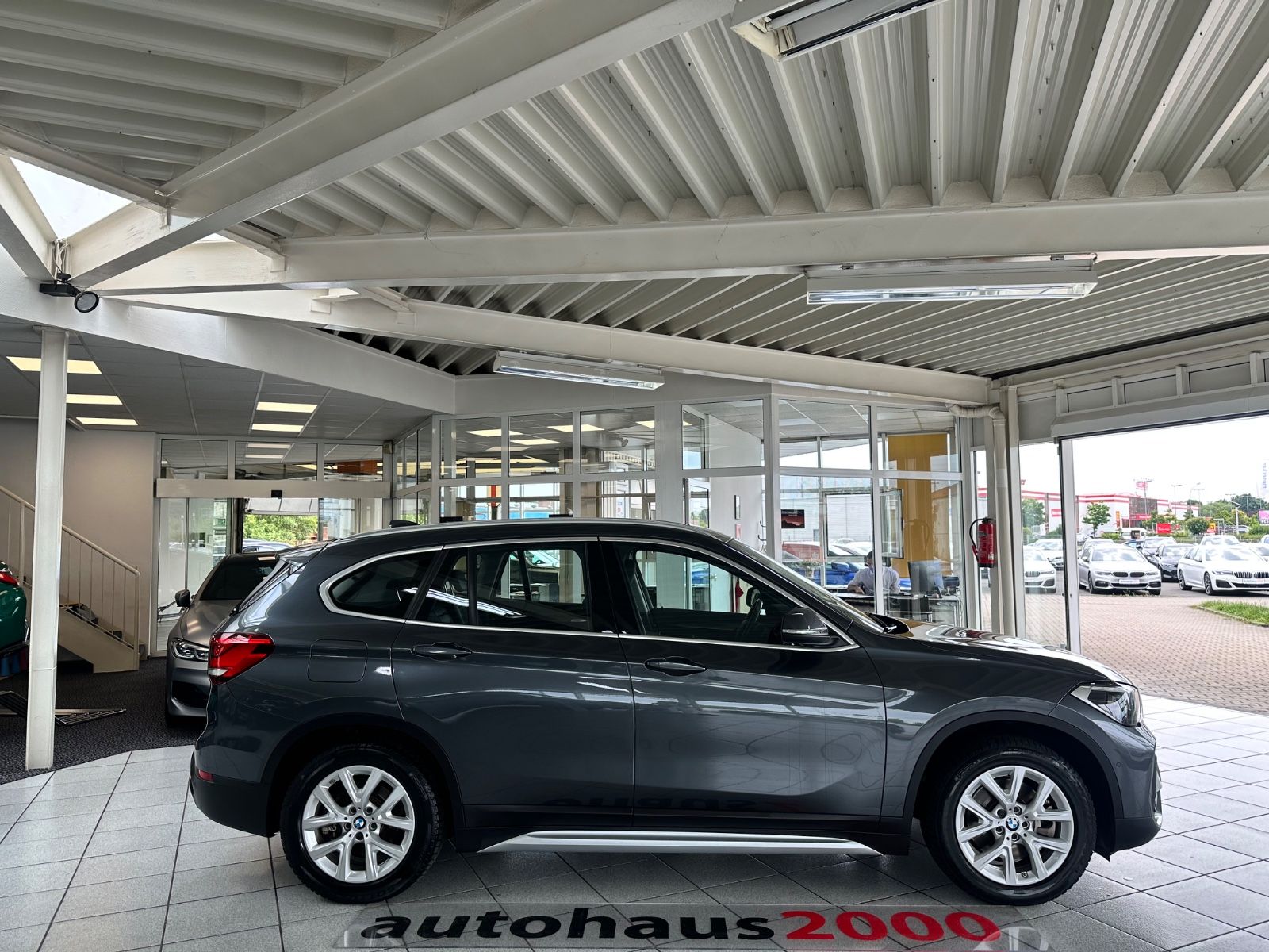 BMW X1 xDrive 25e xLine PLUS - Samsaru's Car Outlet