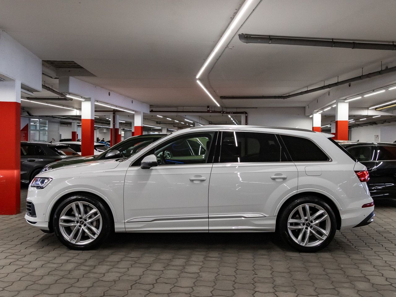 Audi Q7 55 TFSI e quattro LED AIR ACC AHK 360°
