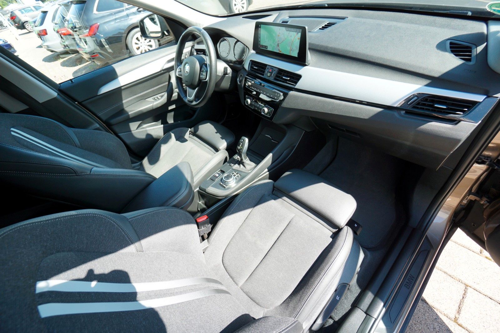 BMW X1 xDrive 18 d Advantage - Samsaru's Car Outlet