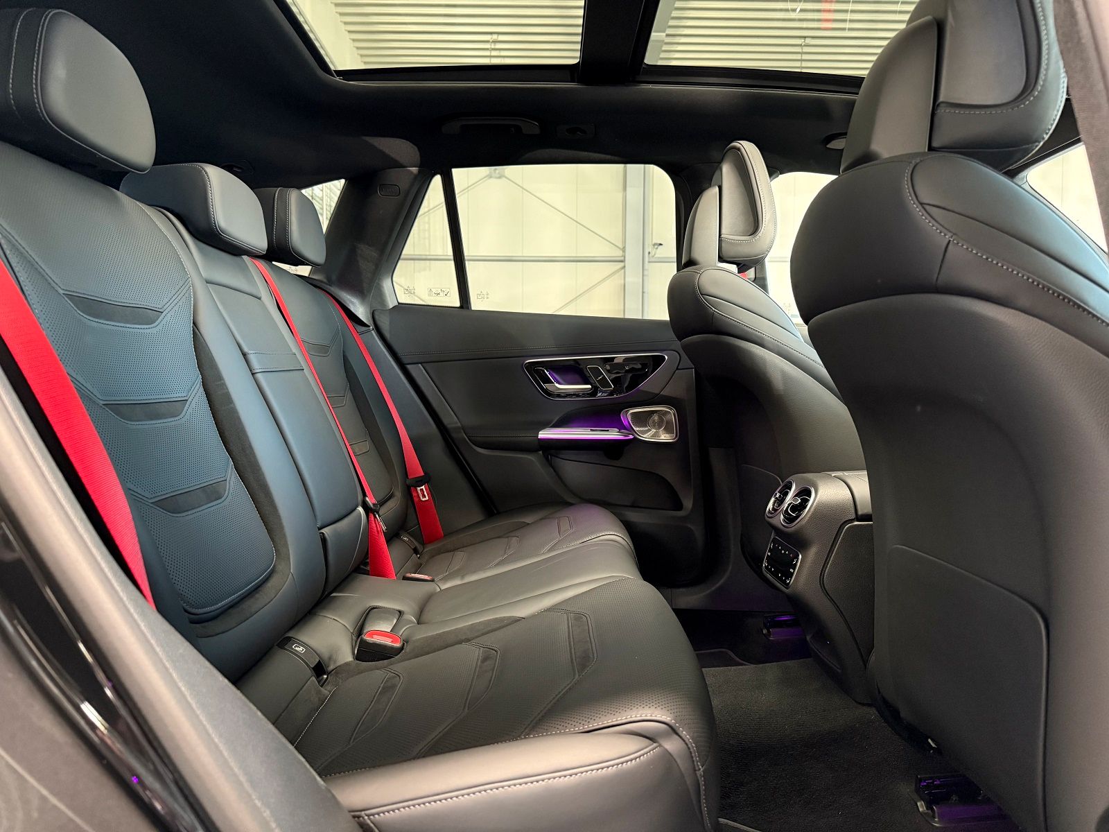 Mercedes-Benz GLC 63 AMG S E PERF 4M PREMIUM+ AHK UVP:145.591