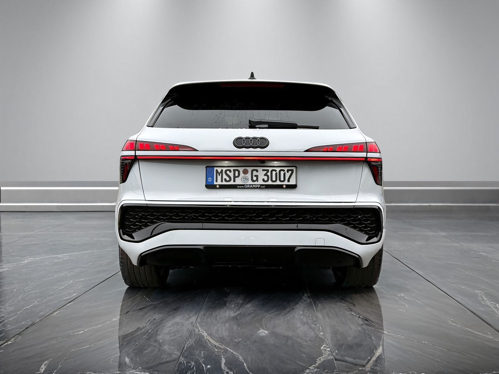 Audi Q3 TDI TECH PLUS+AHK+SHZ+KAMERA+NAVI+S-LINE+