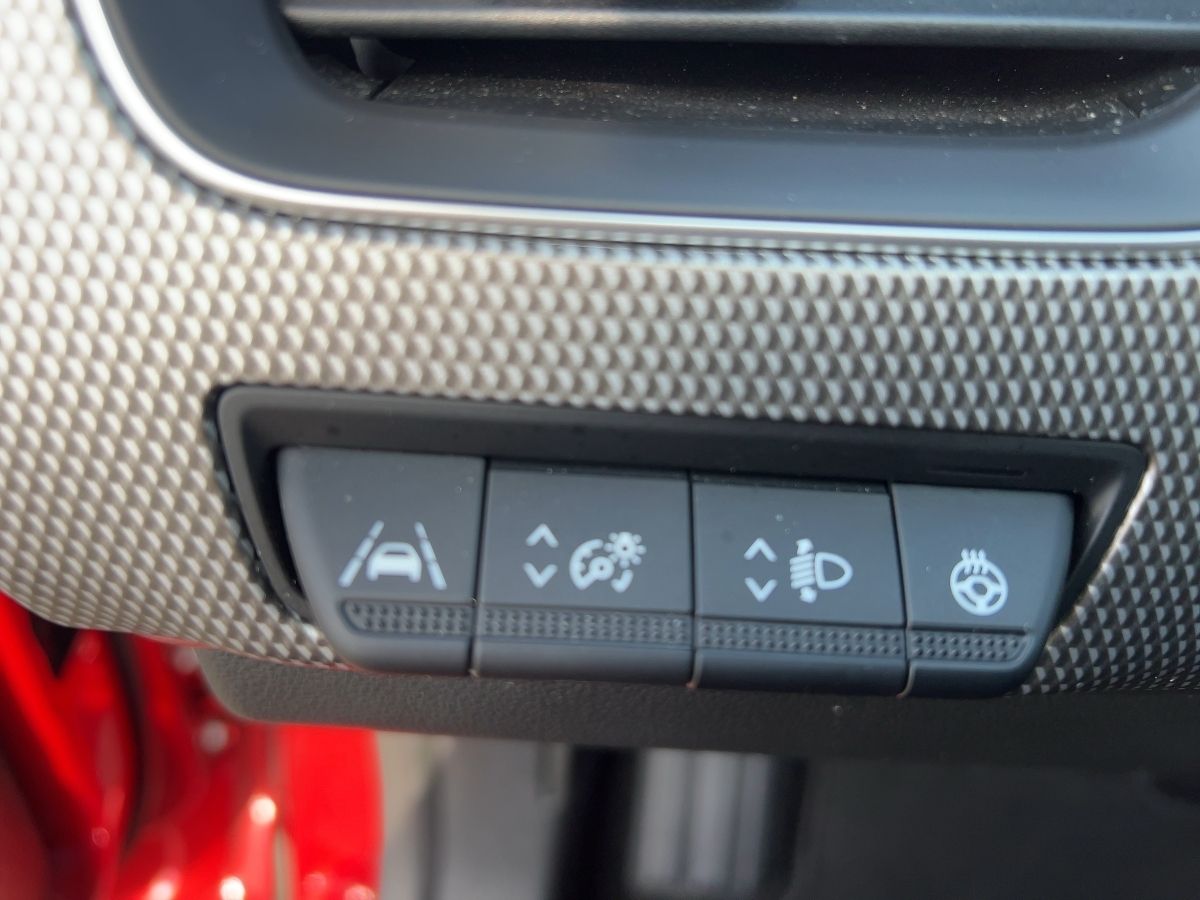 Renault Arkana TECHNO E-TECH Hybrid - Samsaru's Car Outlet