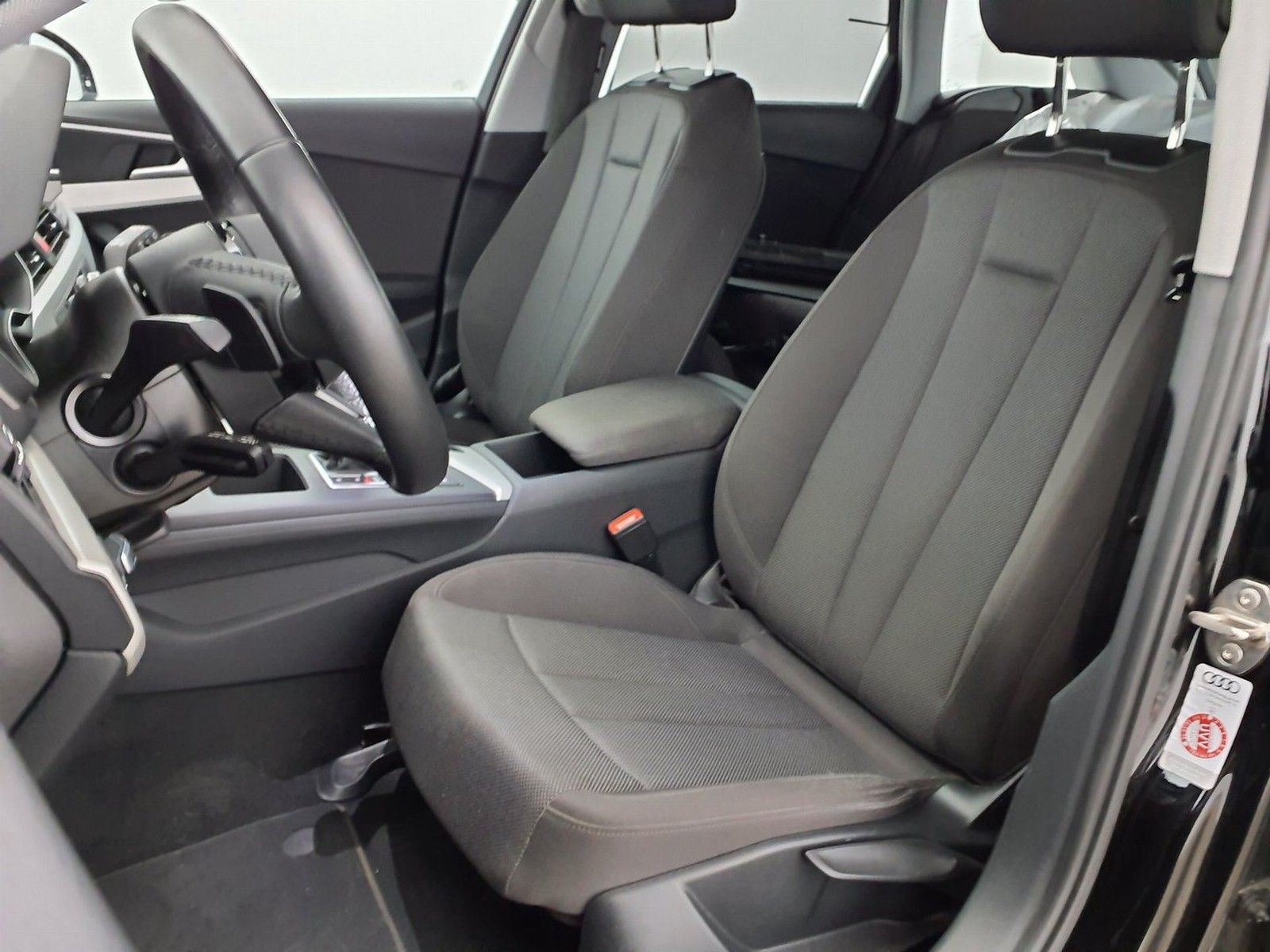 Audi A4 Avant 35 TFSI - Samsaru's Car Outlet