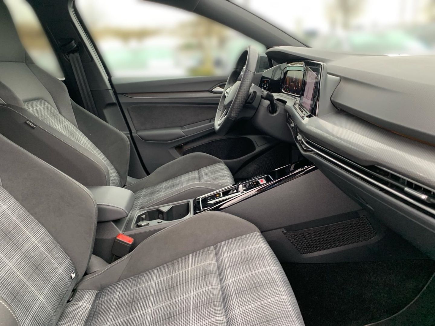 Volkswagen Golf VIII GTD 2.0 TDI SCR - Samsaru's Car Outlet