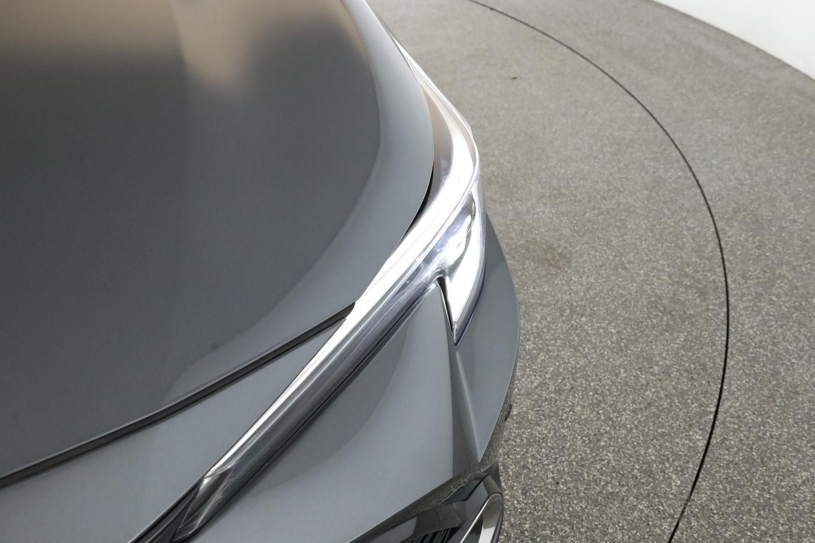 Toyota Corolla Touring Sports 1.8 CVT Team D Navi Kam