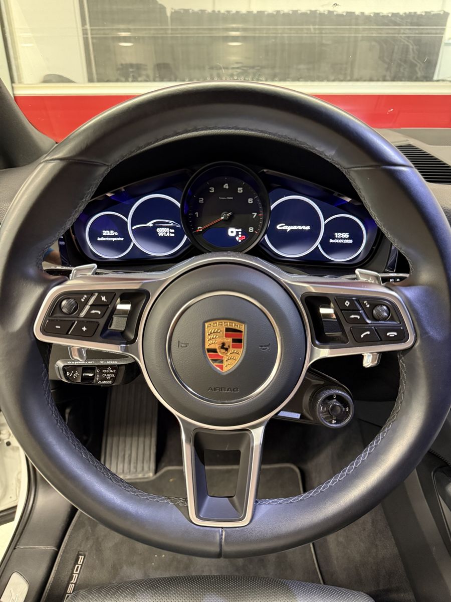 Porsche Cayenne Coupé Platinum Edition, Approved, FULL