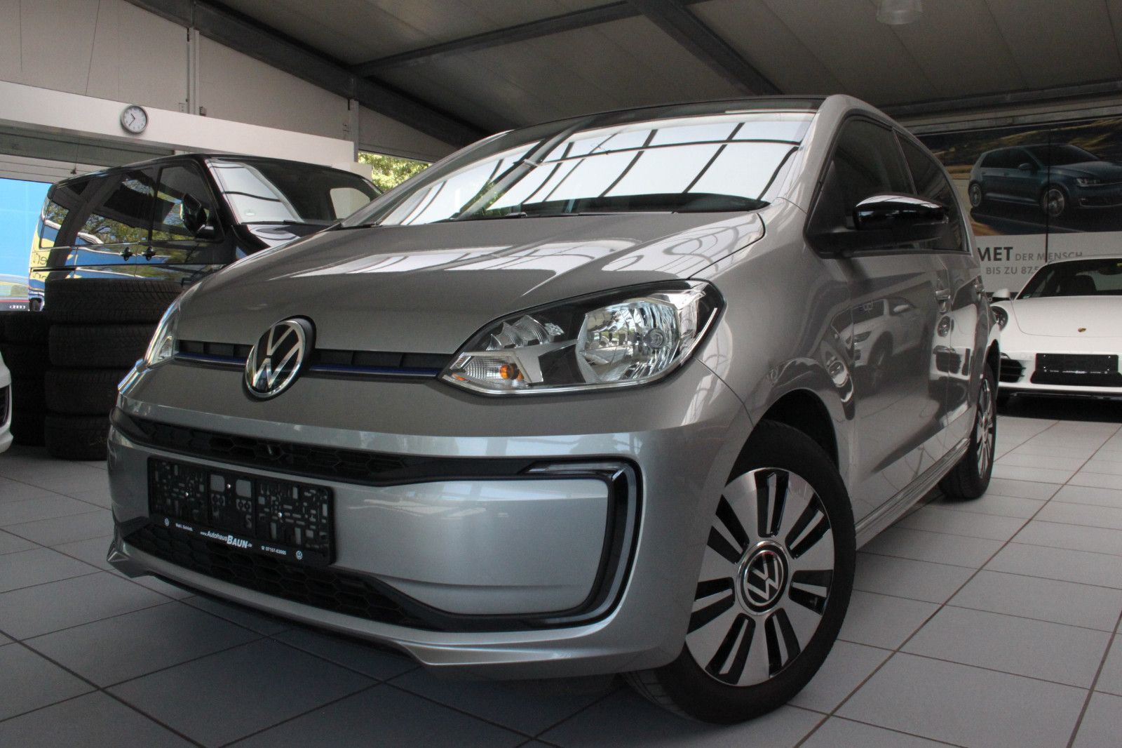Volkswagen up! e-up! Style - Samsaru's Car Outlet