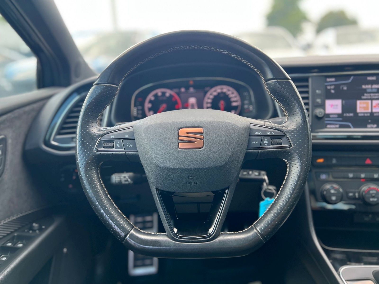 Cupra LEON 300 4DRIVE - Samsaru's Car Outlet