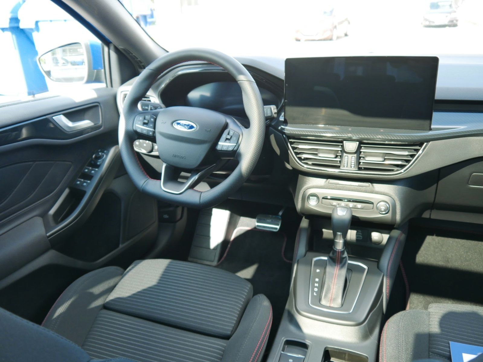 Ford Focus Turnier ST-Line X Autom Matrix Panorama
