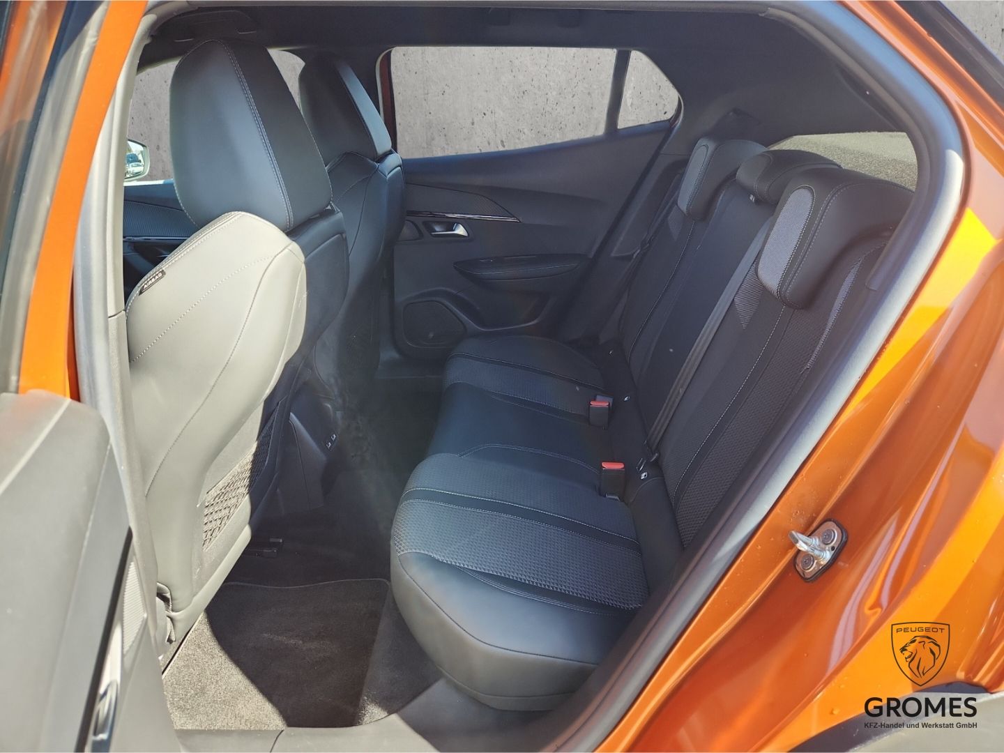 Peugeot 2008 e 136 GT - Samsaru's Car Outlet