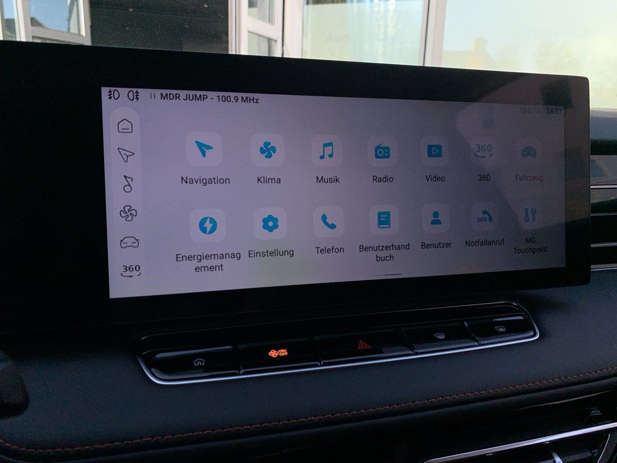 MG HS PHEV Luxury 360 KAMERA+PDC+SHZ+NAVI+LEDER+