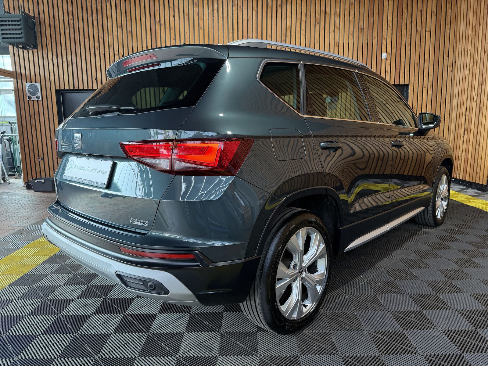 Seat Ateca 2,0 TDI X-Perience DSG *Navi*LED*Kam*AHK