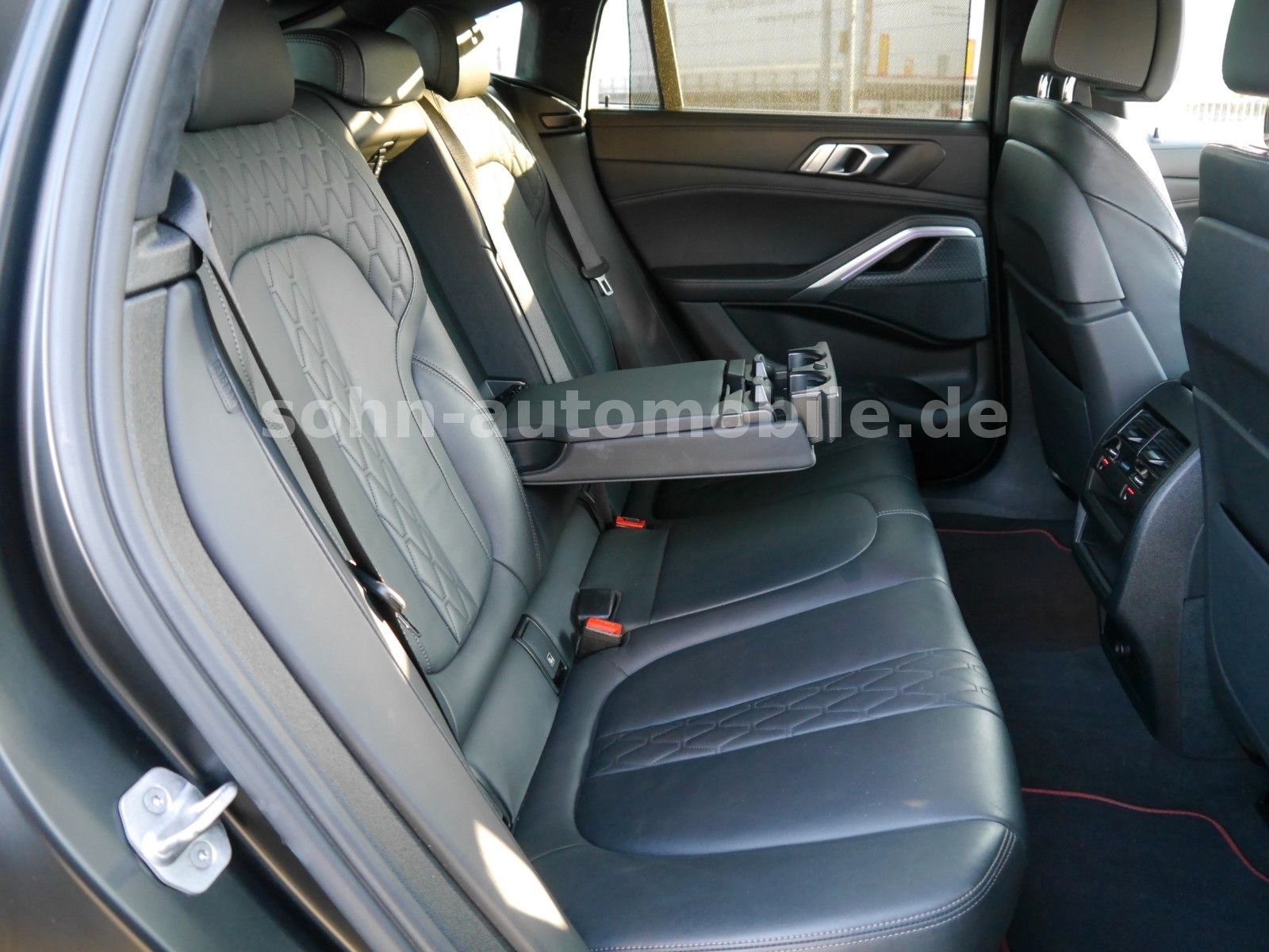 BMW X6 xDrive 40d M-Sport Edition Black - Samsaru's Car Outlet