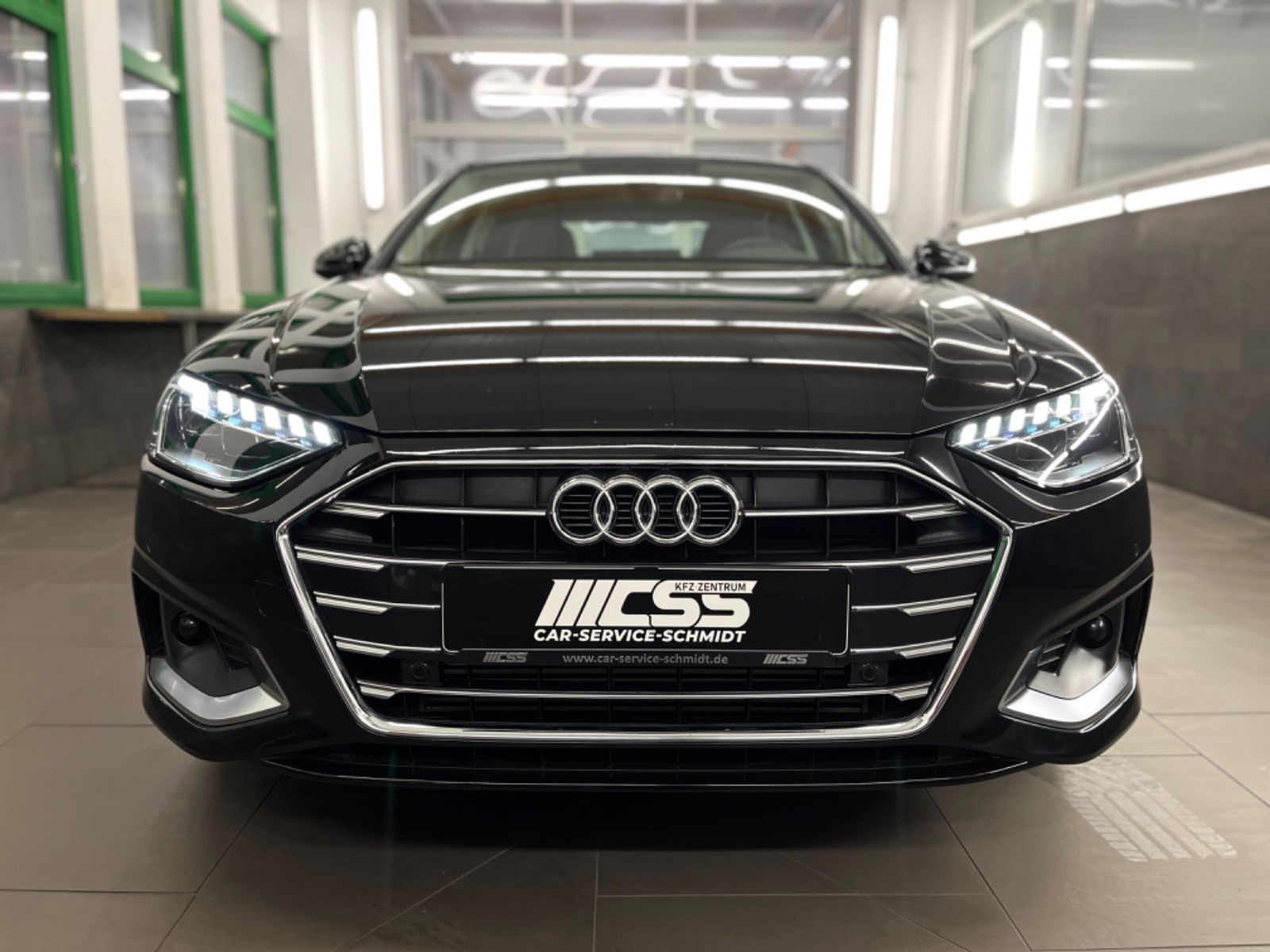 Audi A4 Lim. 40 TFSI advanced - Samsaru's Car Outlet