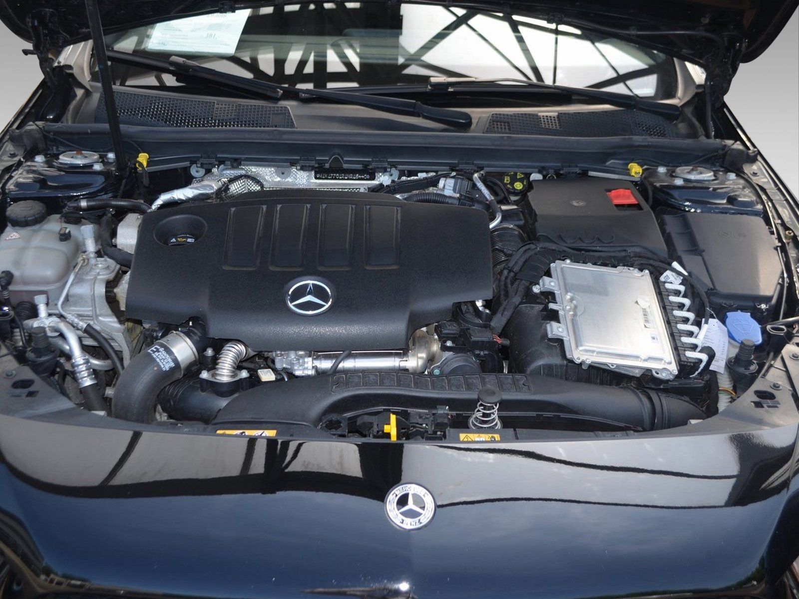 Mercedes-Benz A-Klass AMG LINE - Samsaru's Car Outlet