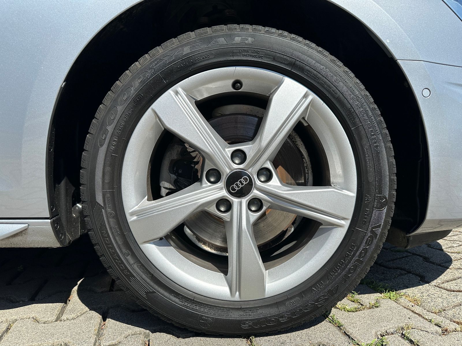 Audi A4 Av. 35TDI advanced - Samsaru's Car Outlet