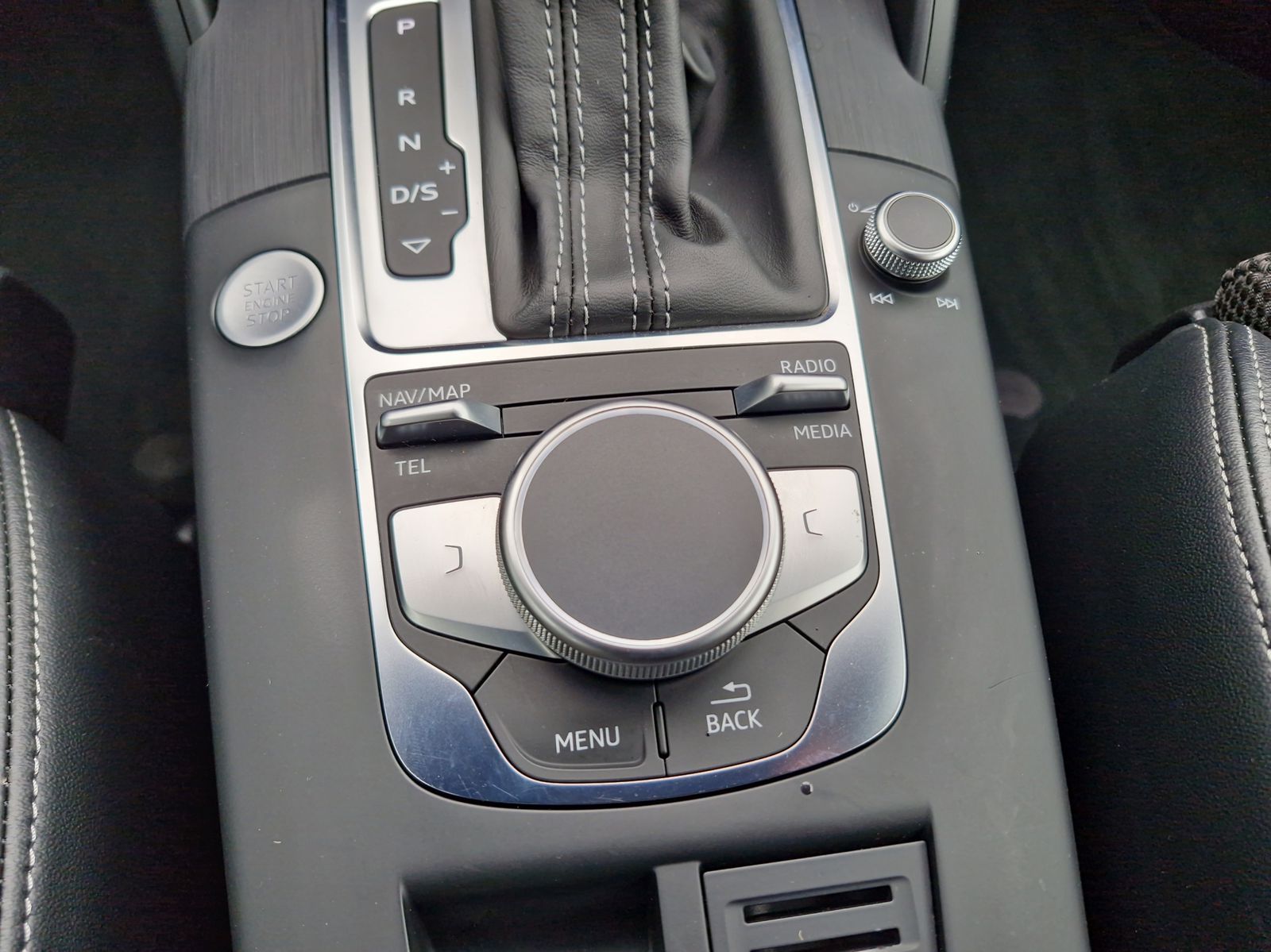 Audi A3 Sportback 40 TFSI e-tron S line - Samsaru's Car Outlet