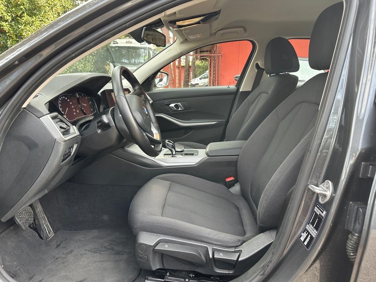 BMW 318 318d Touring Business Advantage - Samsaru's Car Outlet