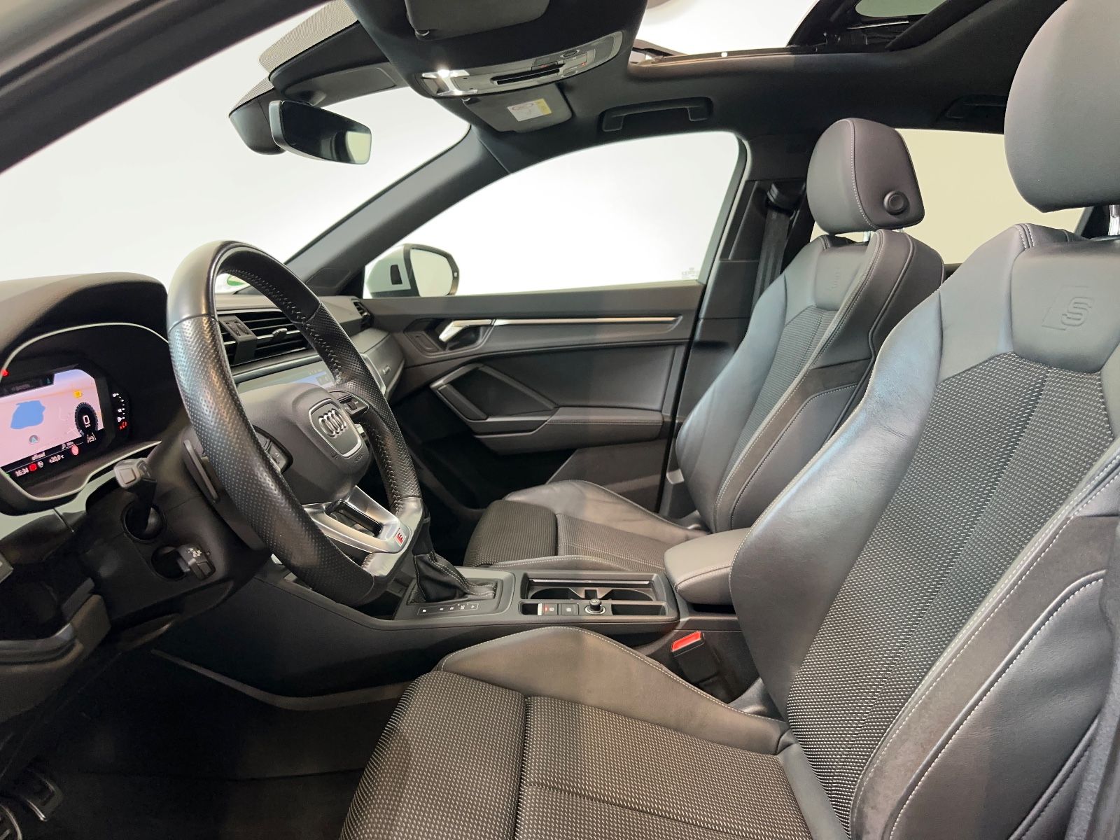 Audi Q3 Sportback 45 TFSI quattro S line - Samsaru's Car Outlet