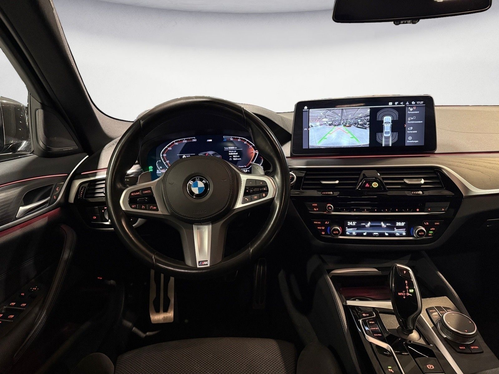 BMW 520d xDrive M Sport Navi Klima PDC Kamera Head-U