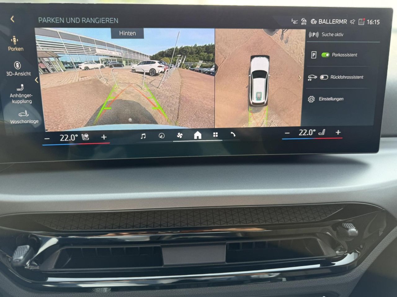 BMW 330e xDrive Touring LED HUD AHK 18"