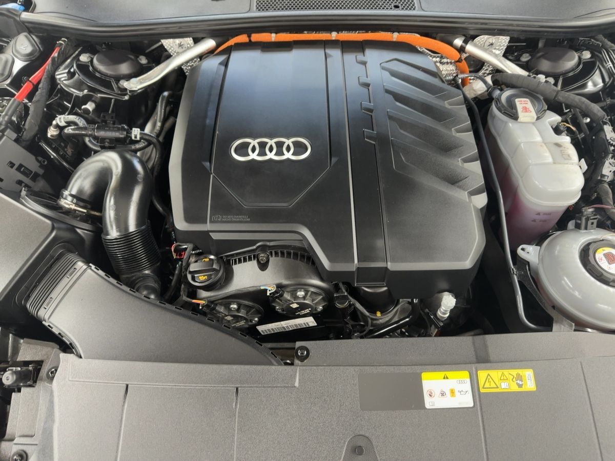 Audi A6 Avant 55 2.0 TFSIe sport qua. - Samsaru's Car Outlet