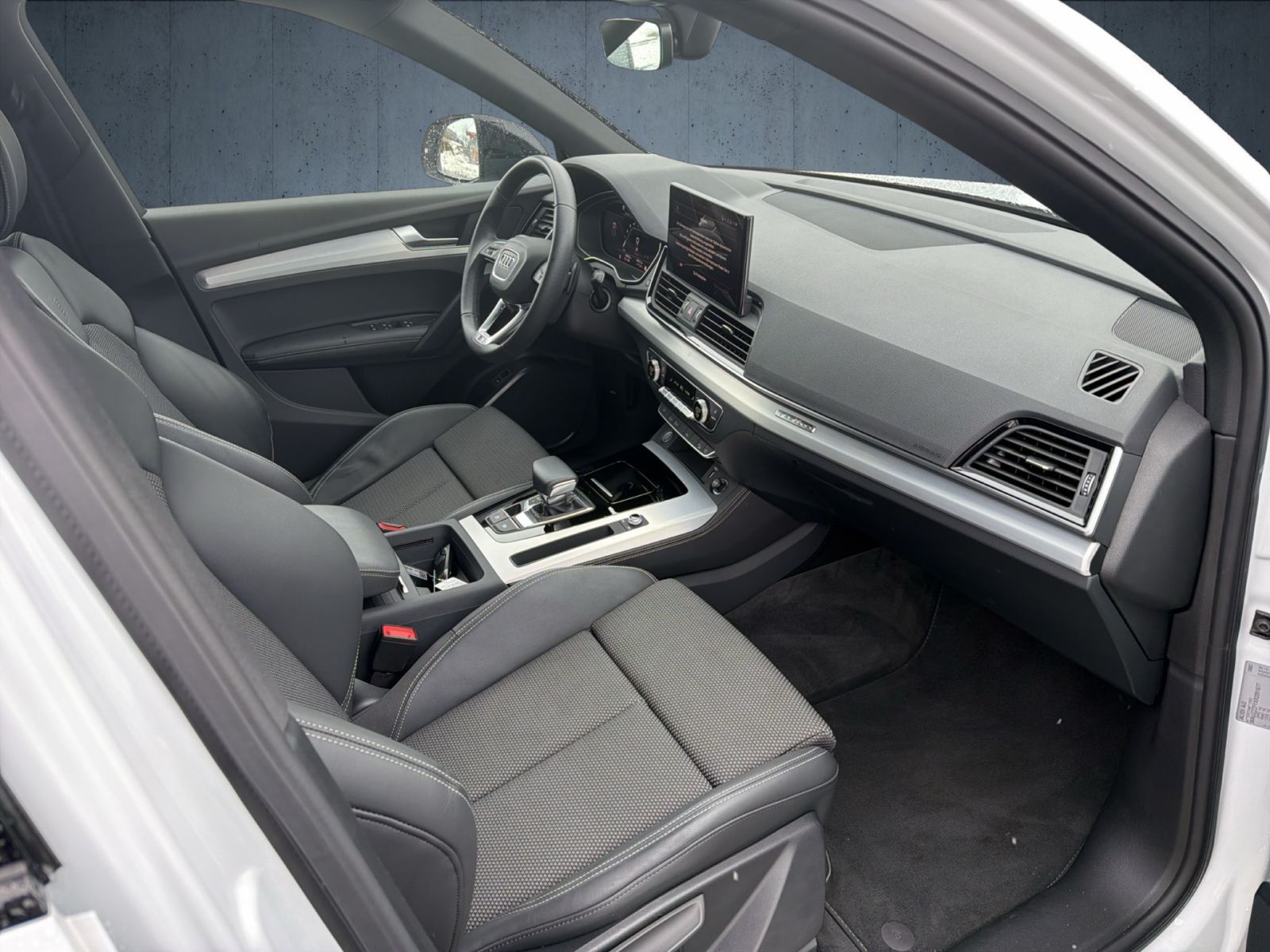 Audi Q5 S line 40 TFSI qu AHK/Matrix/Kam/ACC/PBox/20"