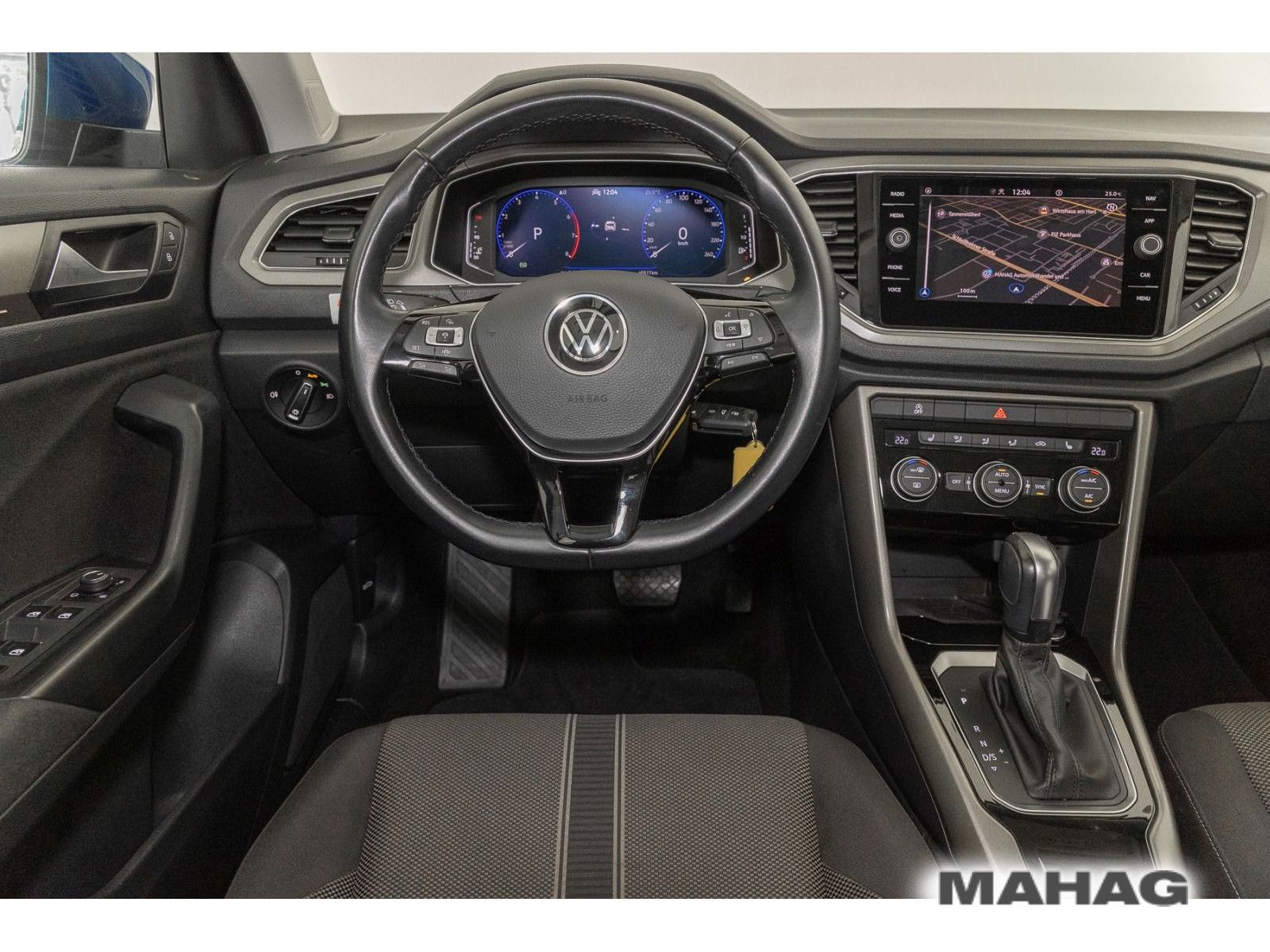 Volkswagen T-ROC 1.5 TSI STYLE - Samsaru's Car Outlet