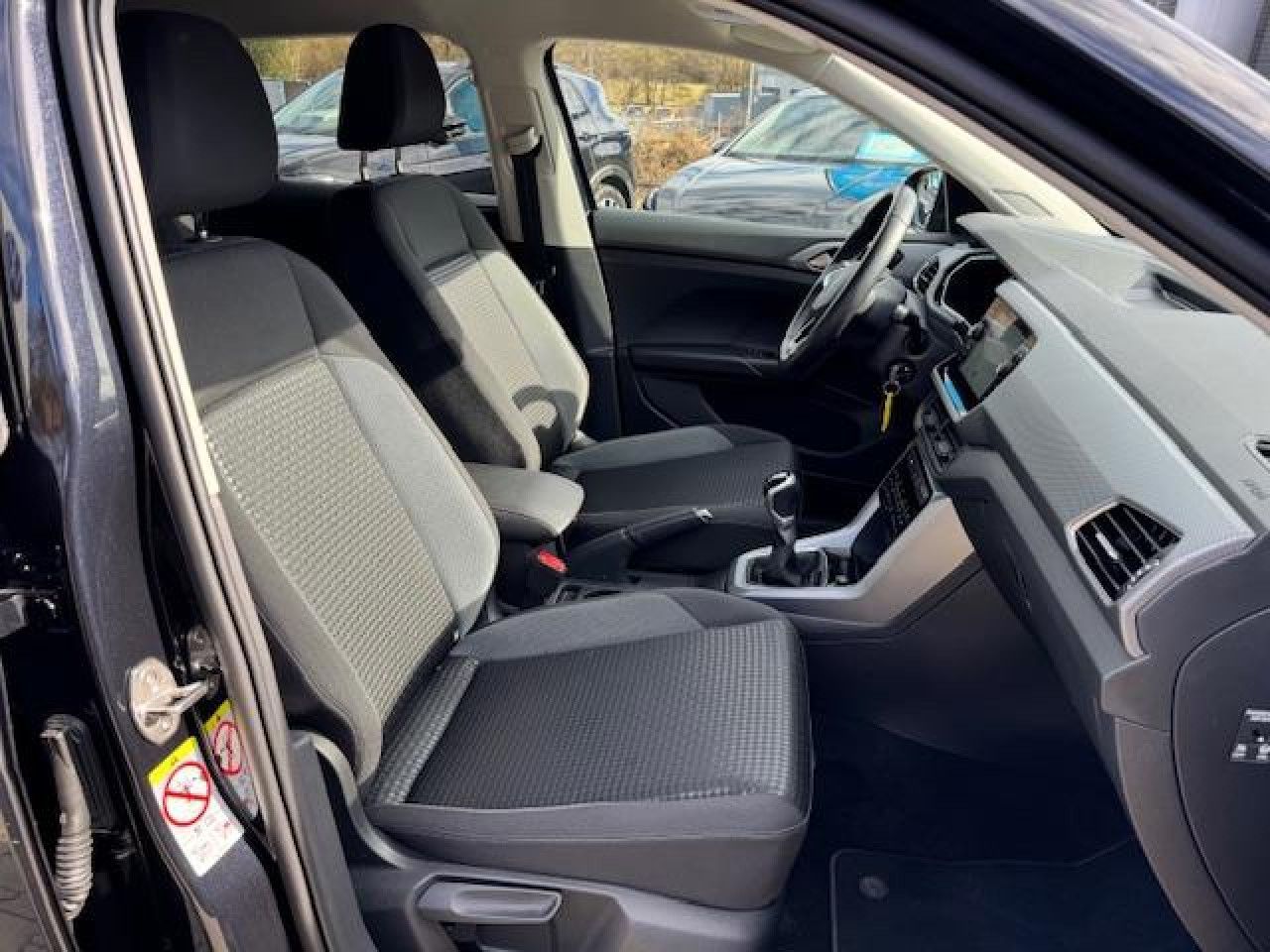 Volkswagen T-Cross Active 1.0 TSI - Samsaru's Car Outlet