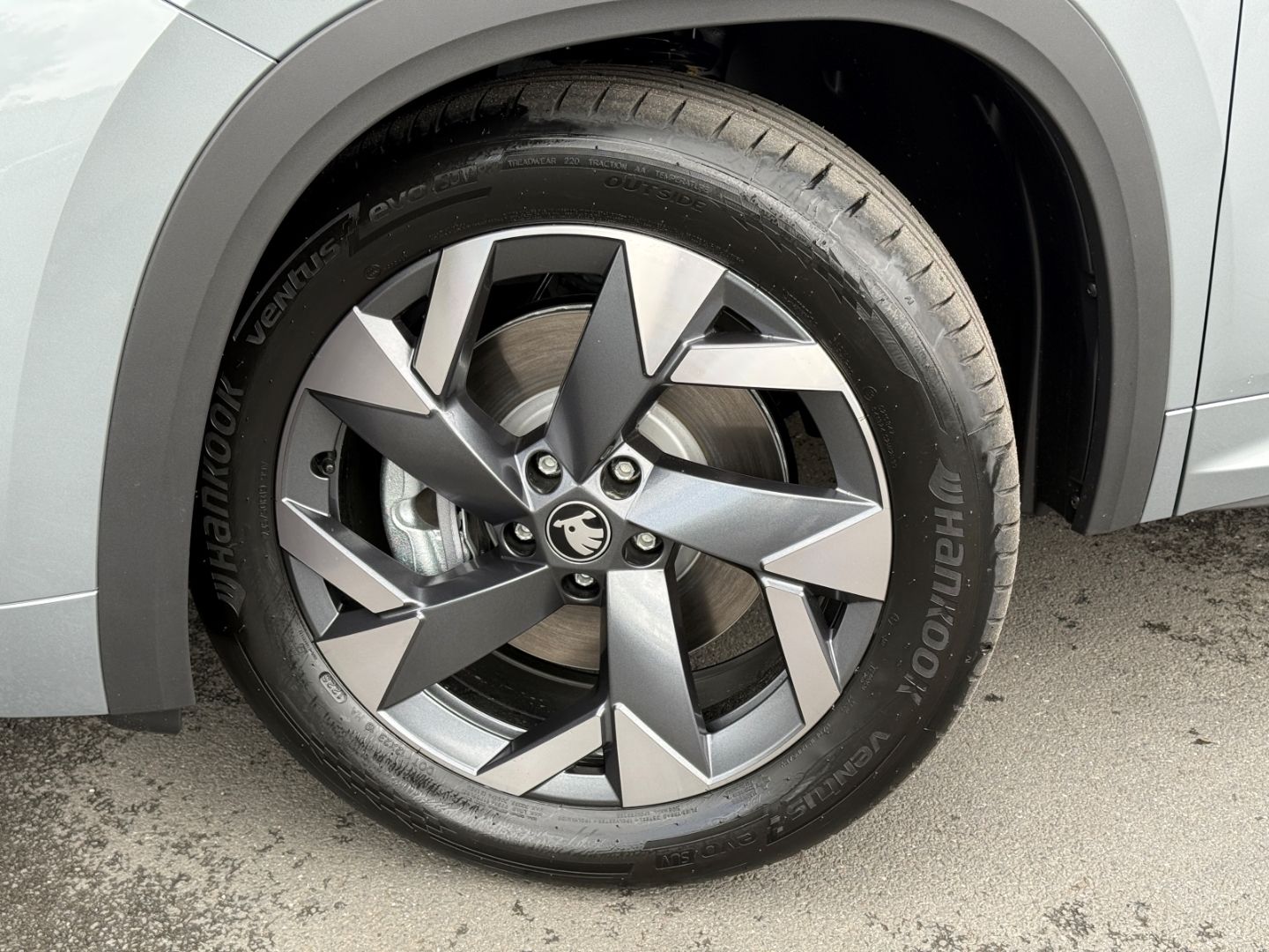Skoda Kodiaq II 1.5 TSI iV DSG Sportline DCC AHK Matri