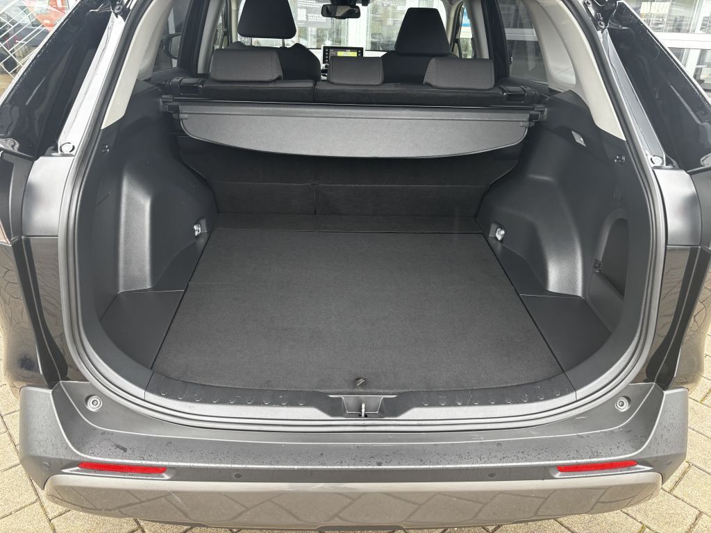 Toyota RAV 4 2.5 Hybrid Business Edition - Samsaru's Car Outlet