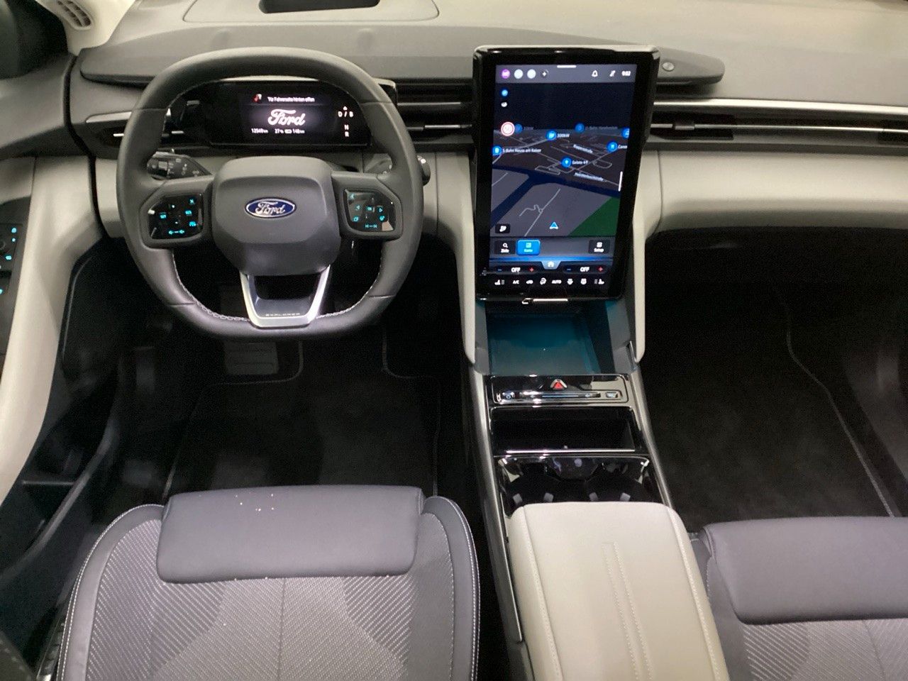 Ford Explorer AWD 79kWh Auto./360-KAMERA/ACC/HEAD-UP/