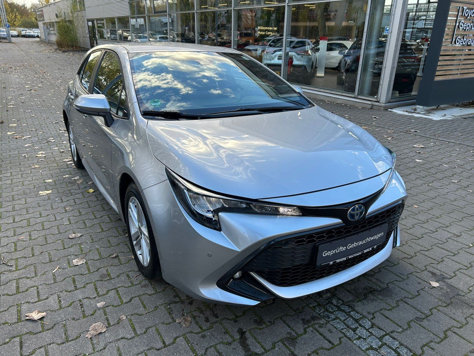 Toyota Corolla 1.8l Hybrid  Business Edition *WKR*SiHzg