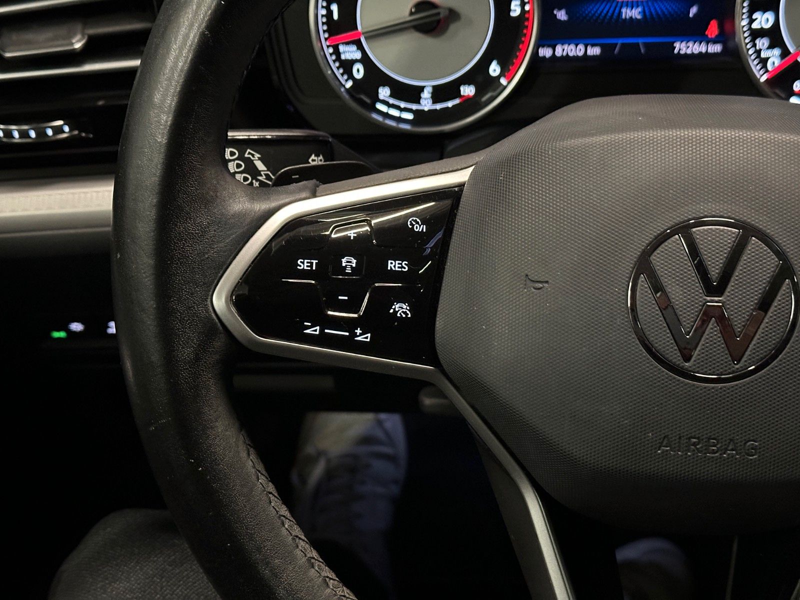 Volkswagen Touareg V6 TDI 4Motion - Samsaru's Car Outlet