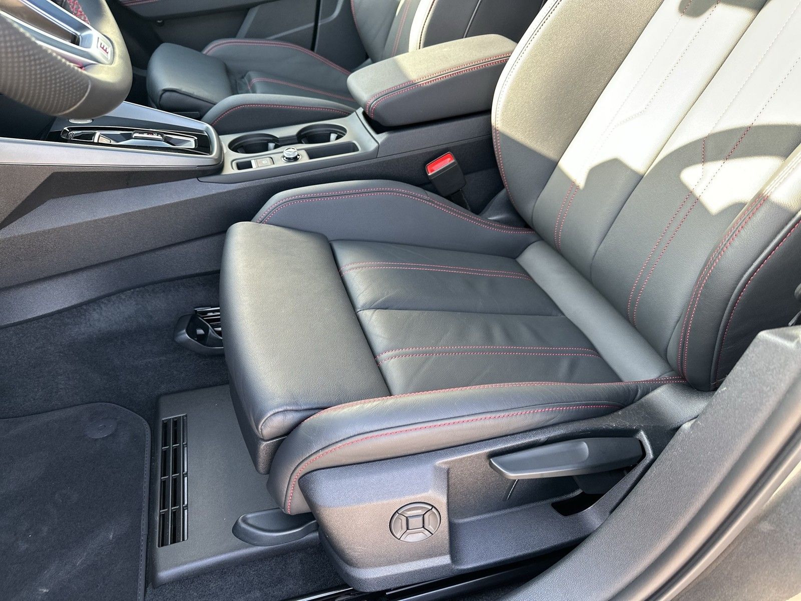 Audi A3 Sportback 35 TFSI S line Leder Navi Head-up