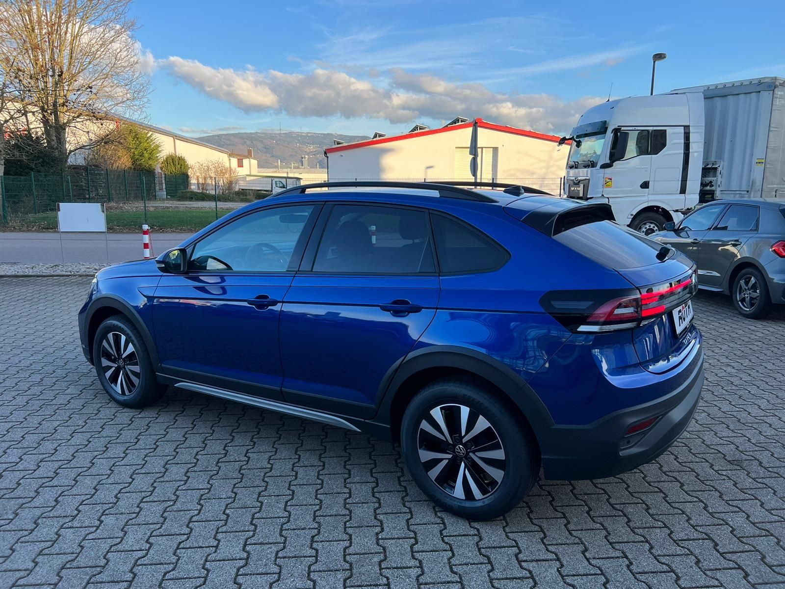 Volkswagen Taigo 1.0 TSI Life - Samsaru's Car Outlet