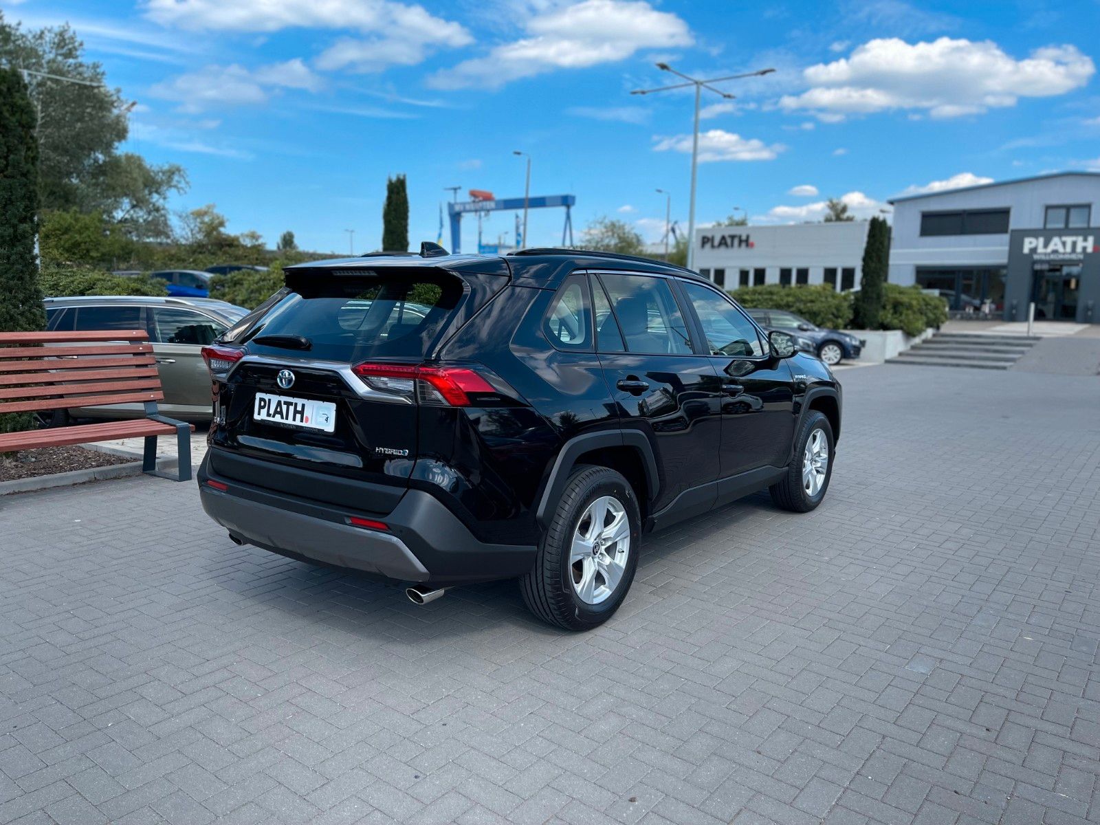 Toyota RAV 4 RAV4 Hybrid 4x2 Business Edition - Samsaru's Car Outlet