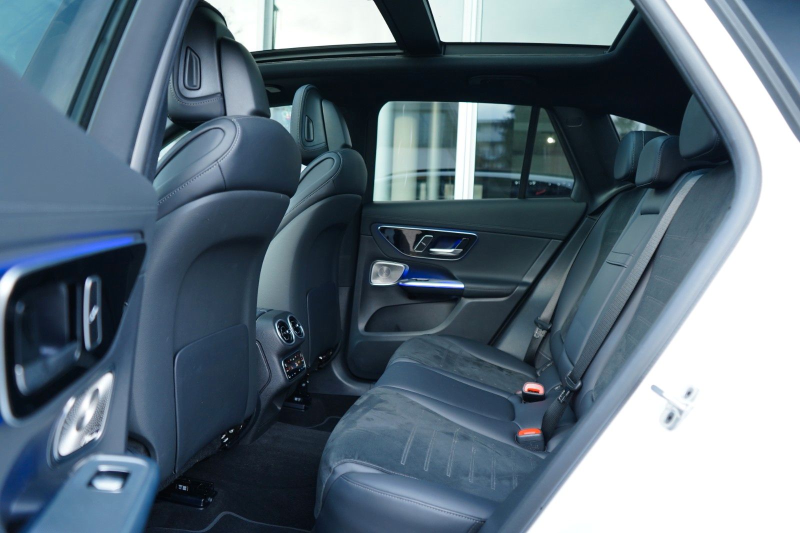 Mercedes-Benz GLC 200 d 4M AMG+/MANUFKTR/360°/DIGITAL/PANO/BUR