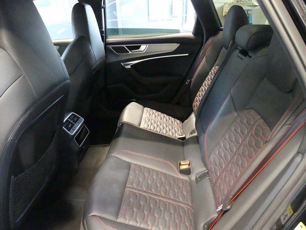 Audi RS 6 Avant 4.0 TFSI quattro Tiptronic B&O AHK
