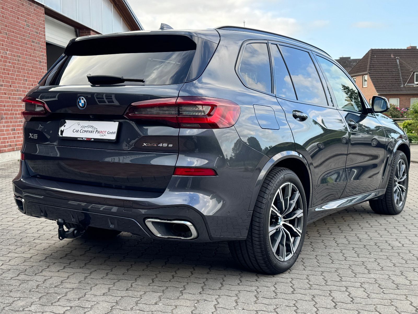 BMW X5 xDrive45e M-SPORT,AHK,PANO,NIGHTVI,DAP,P+,B&W
