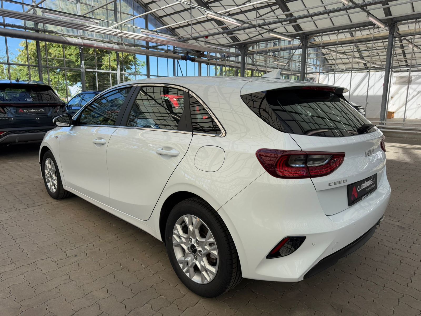 Kia Ceed 1.5 T-GDI Vision - Samsaru's Car Outlet