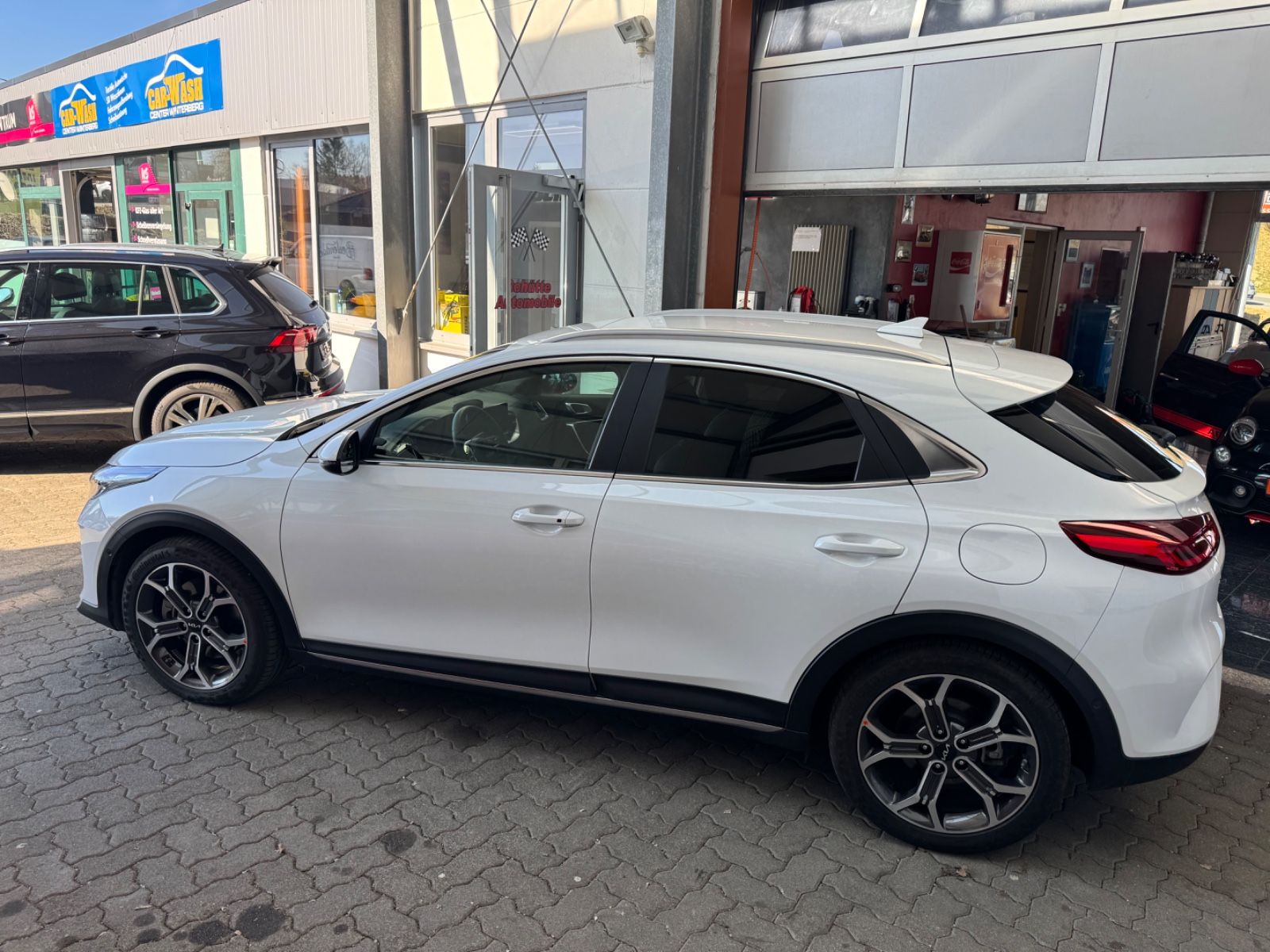 Kia XCeed Platinum Edition - Samsaru's Car Outlet
