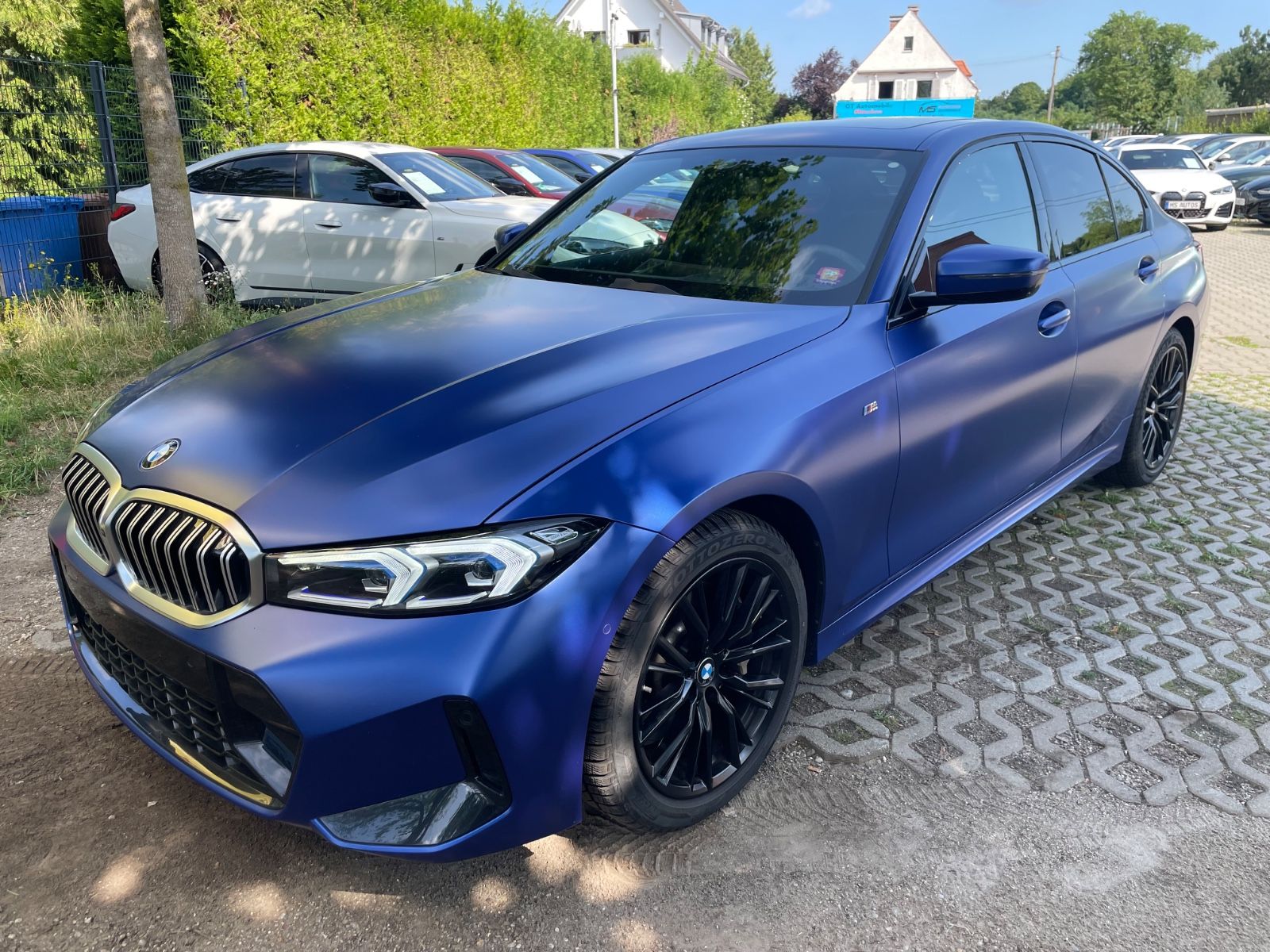 BMW 330 d xDrive M Sport*Glasdach*Head Up*360°Kamera